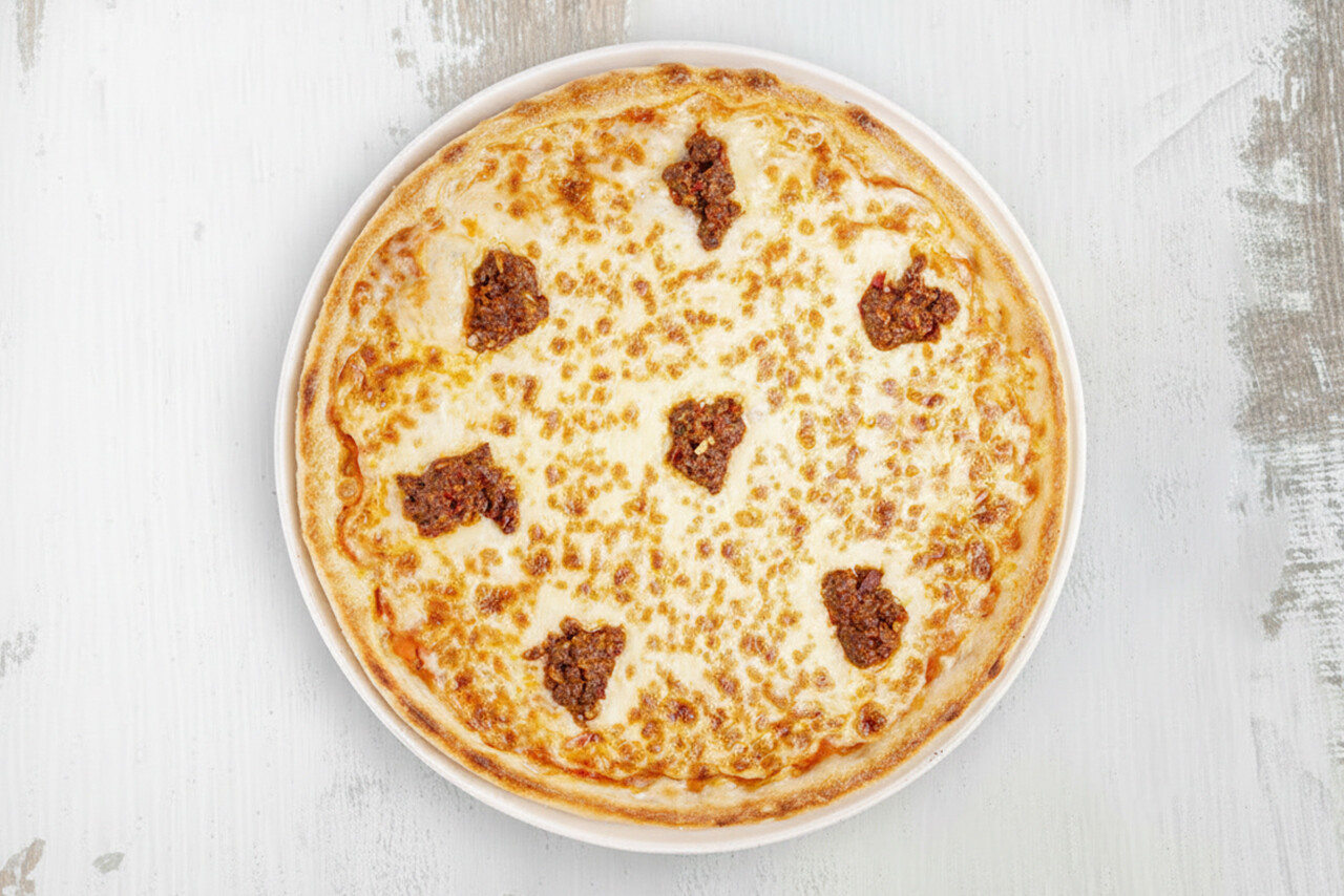 Sucuklu Pizza